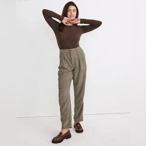 Madewell Curvy Corduroy High-Rise Tapered Pants (4)